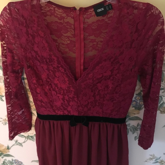 ASOS V-Neck Lace Scallop Skater Dress Never Worn holiday season - Picture 4 of 7